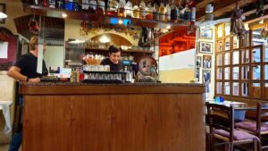 Serramenti e Arredamento per Negozi bar ristoranti e attivita commerciali 10
